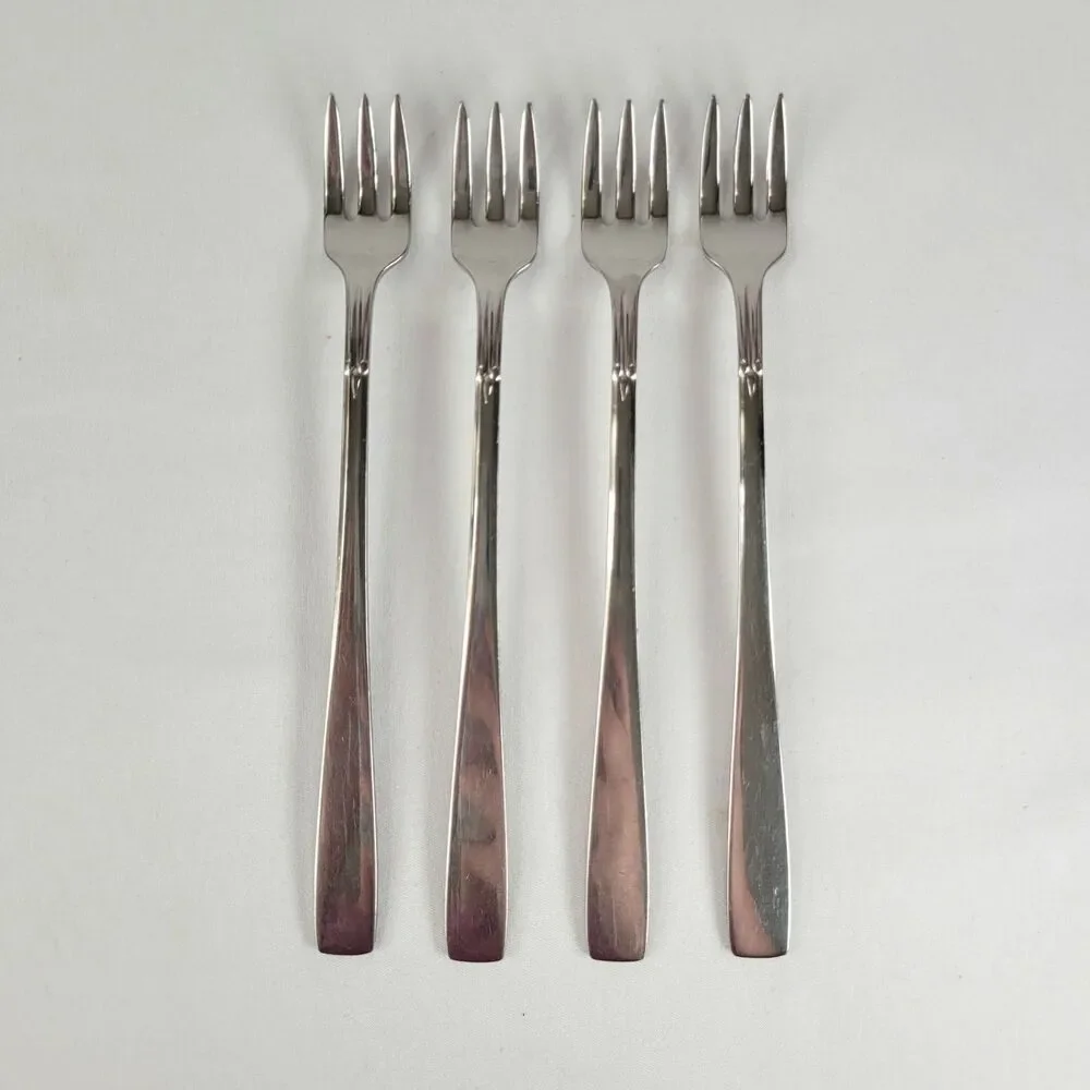 Oneida Satin Accent Stainless Flatware Set 4 Cocktail Seafood Forks Oneidacraft
